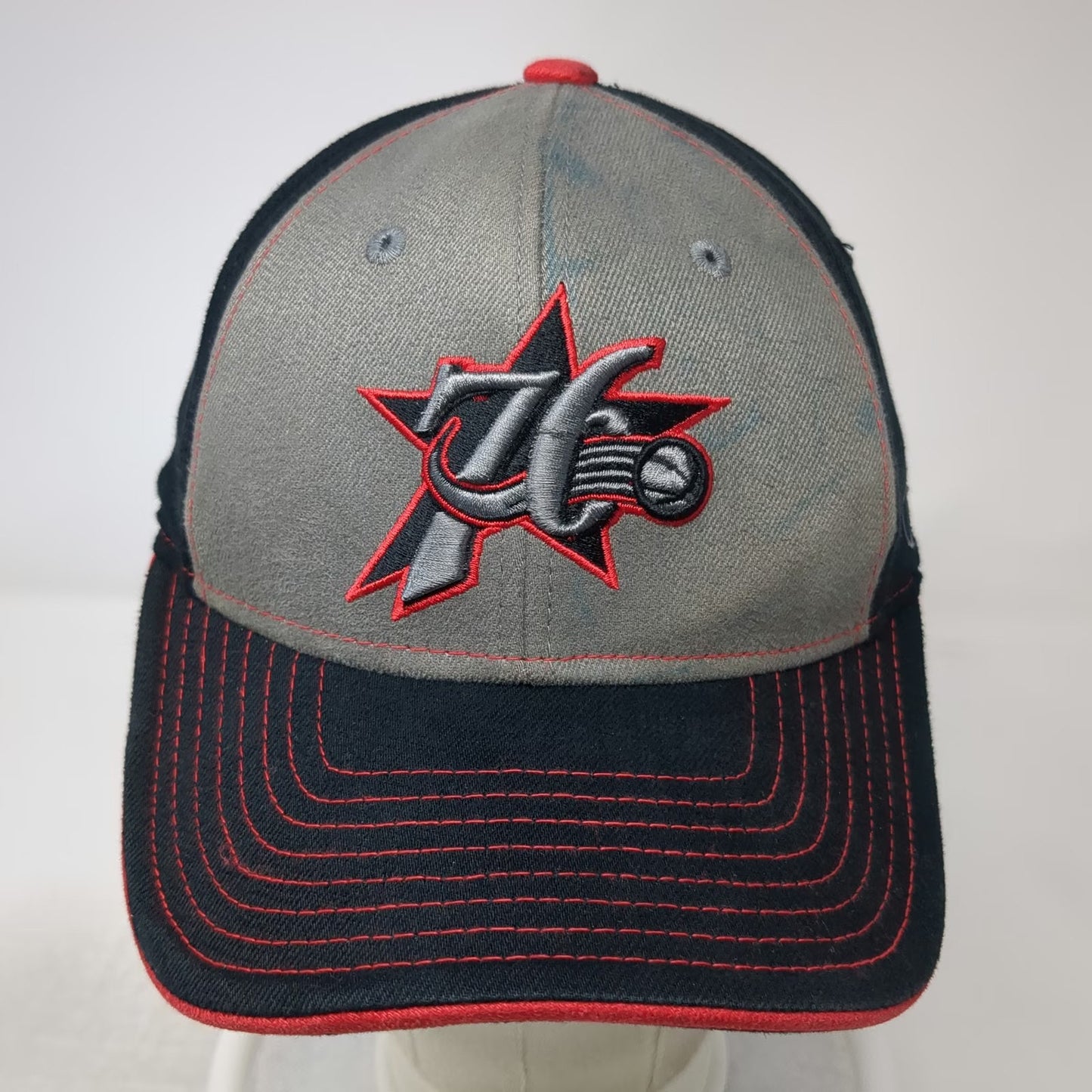 Reebok Philadelphia 76ers NBA Cap Black Gray Red One Size Stretch Fit Logo Hat
