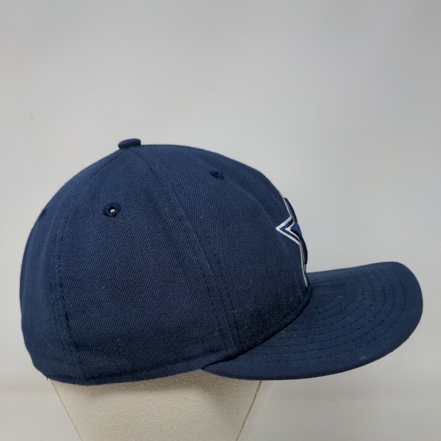 New Era Men's Fitted Hat Blue 7 1/4 Embroidered Dallas Cowboys Logo 59Fifty Logo