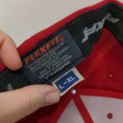 SRT Fitted Hat Red Size L/XL Flexfit Embroidered Vented Holes 6 Panel Yupoong
