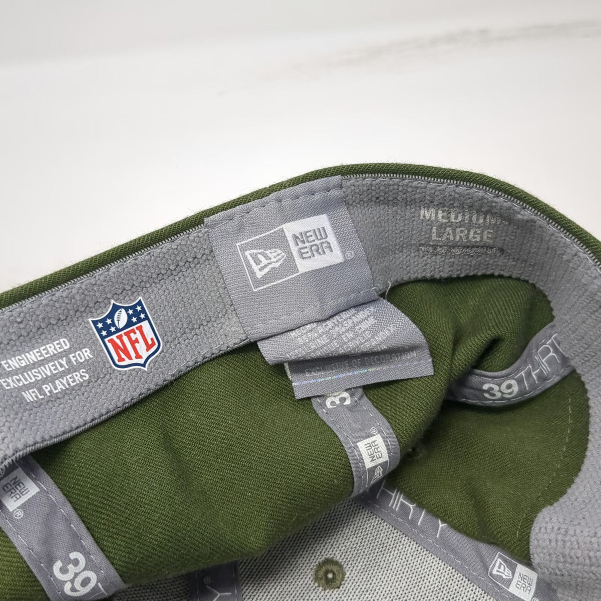 New Era Philadelphia Eagles NFL Hat Green L Salute to Service Flag Patch Stretch