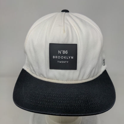 N8°6 Brooklyn Twenty Snapback Hat White 57 cm Adjustable Capio The Unique Leader