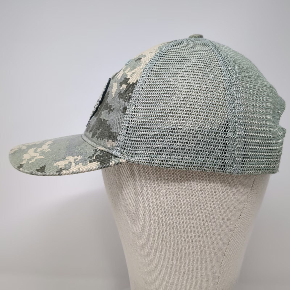 Richardson Trucker Hat Green Size L Digital Camo Mesh Snapback Altec Patch