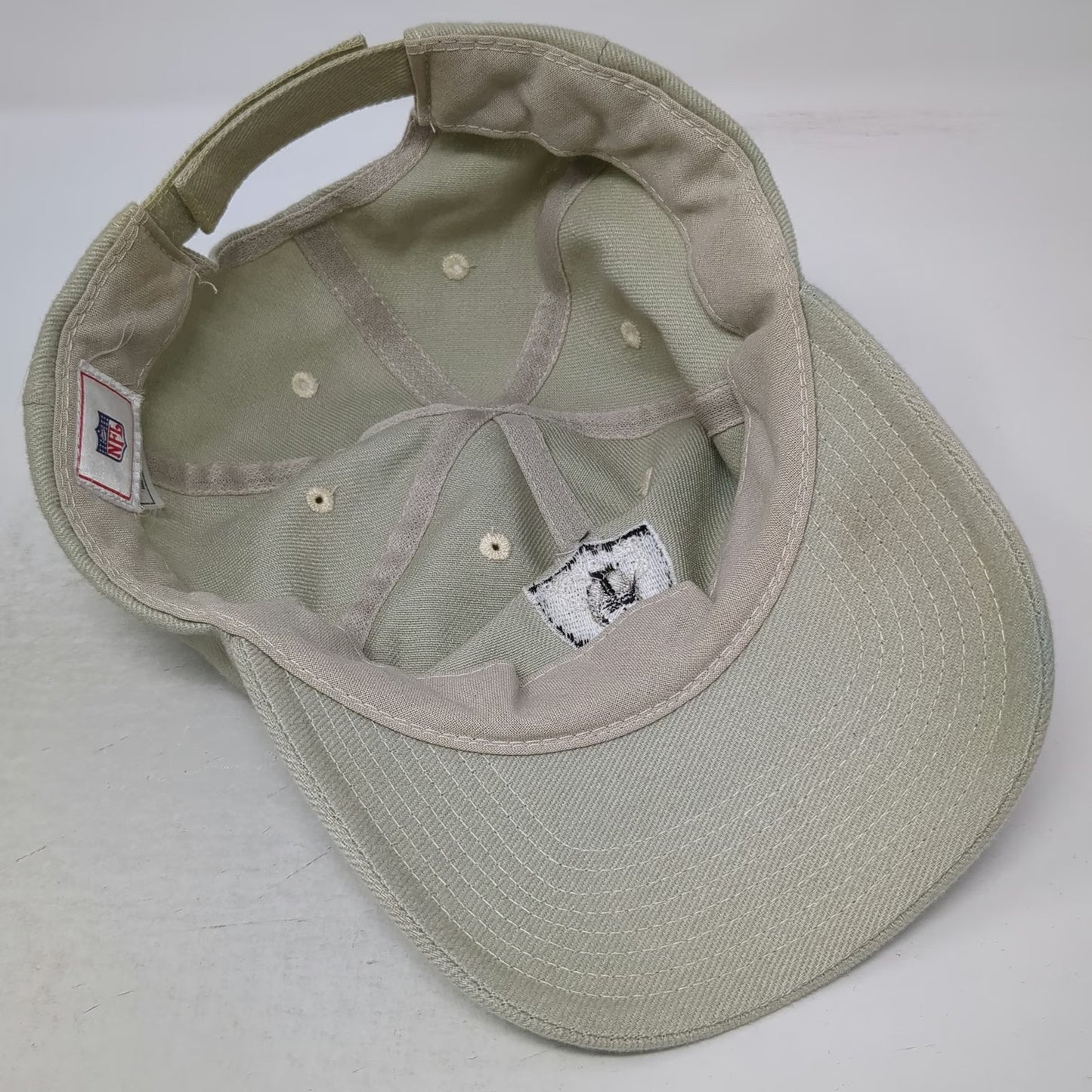 Oakland Las Vegas Raiders NFL Beige One Size Strapback Embroidered Logo Cap Hat