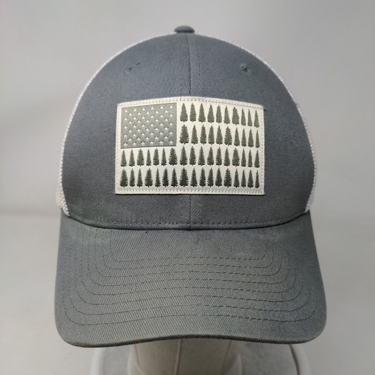 Columbia Fitted Mesh Back Hat Gray White Size S/M Embroidered Tree Flag Logo