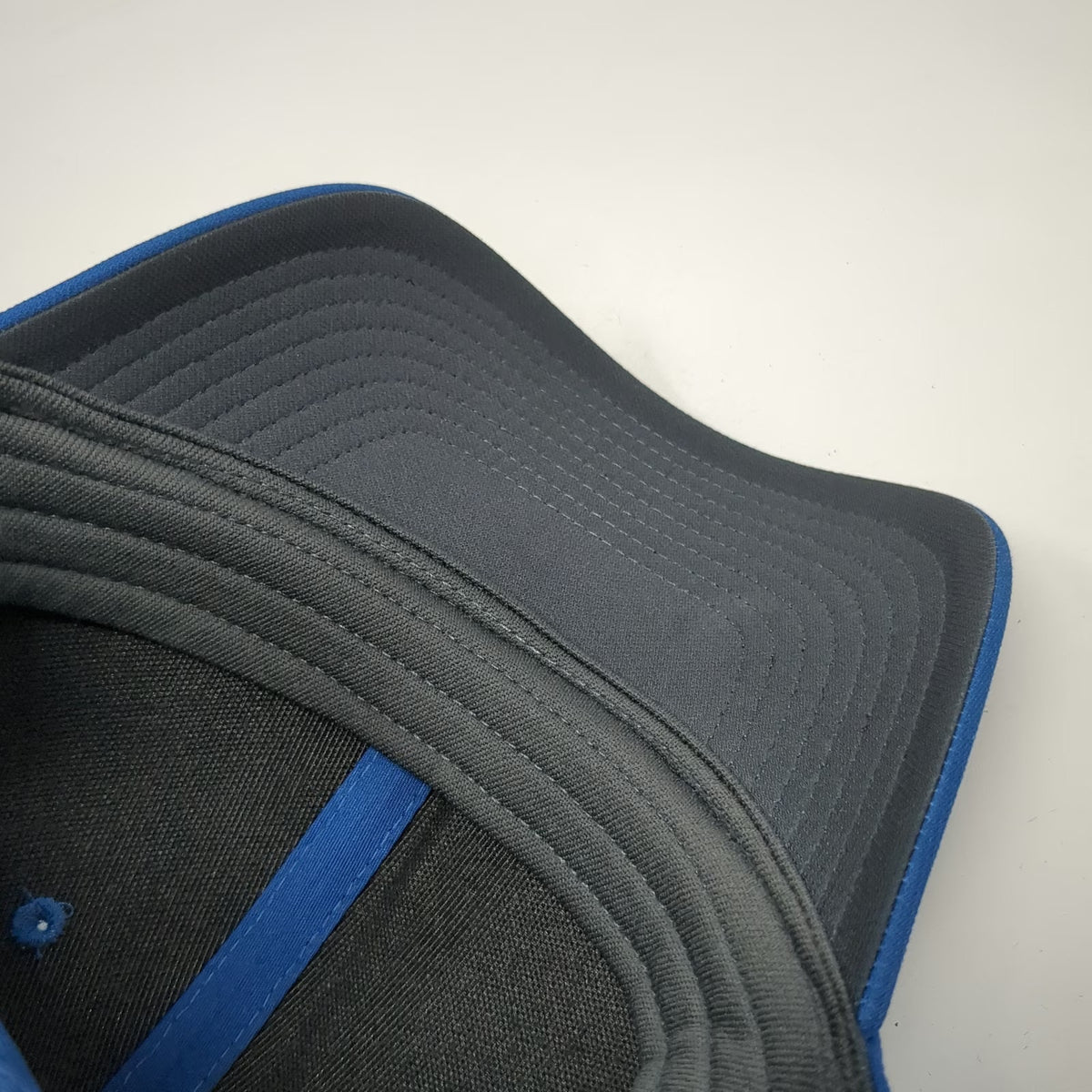 Nike Snapback Blue M Hat Dri-Fit Polyester Curved Brim Gray Undervisor Swoosh