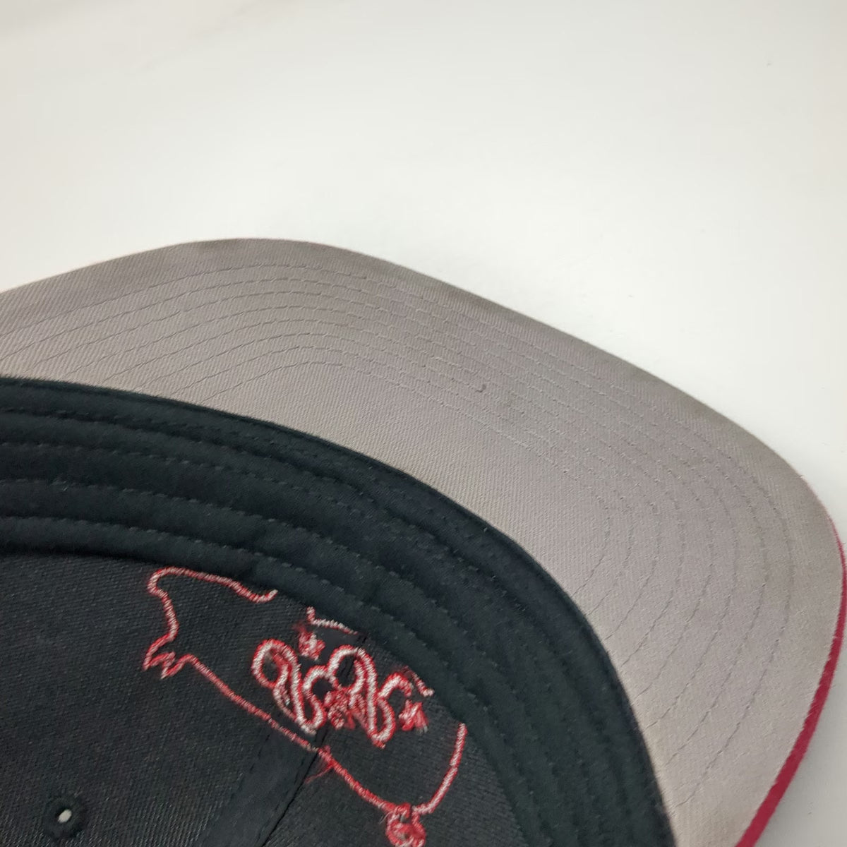 OTTO Trucker Hat Black Red One Size R&R Barbeque Pig Logo Mesh Back Snapback