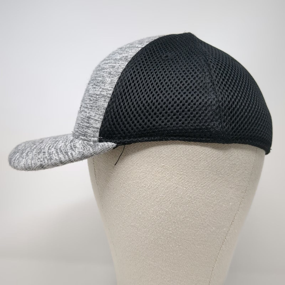 John Deere Baseball Cap Gray Black One Size Mesh Back Heathered Memory Fit Hat