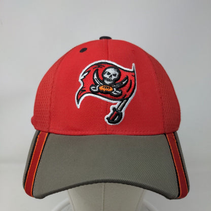 Reebok Men's Strapback Hat Red Size OSFA Embroidered Tampa Bay Buccaneers Logo