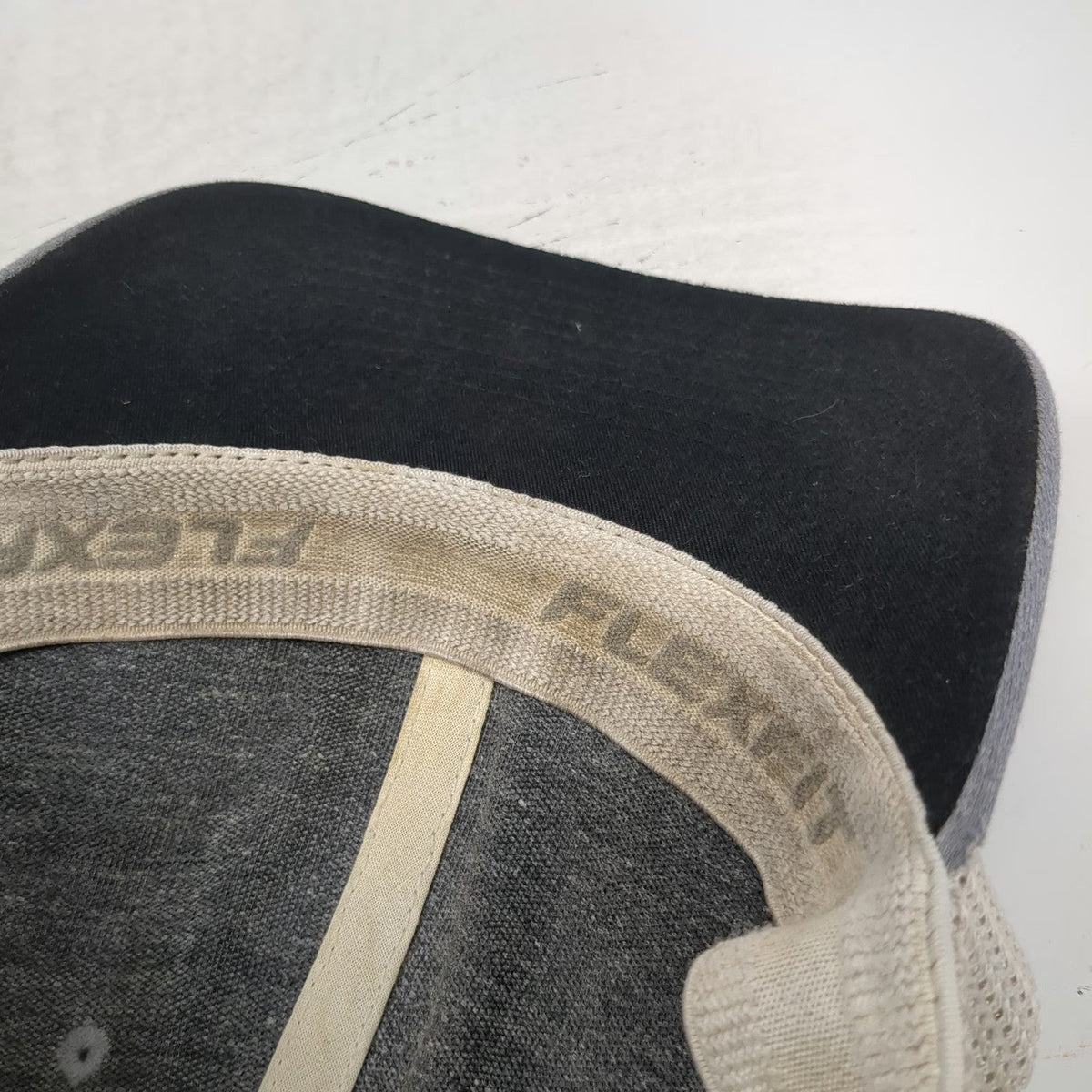 Flexfit Yupoong Baseball Cap Gray One Size Mesh Back Metal Fish Stretch Fit Hat