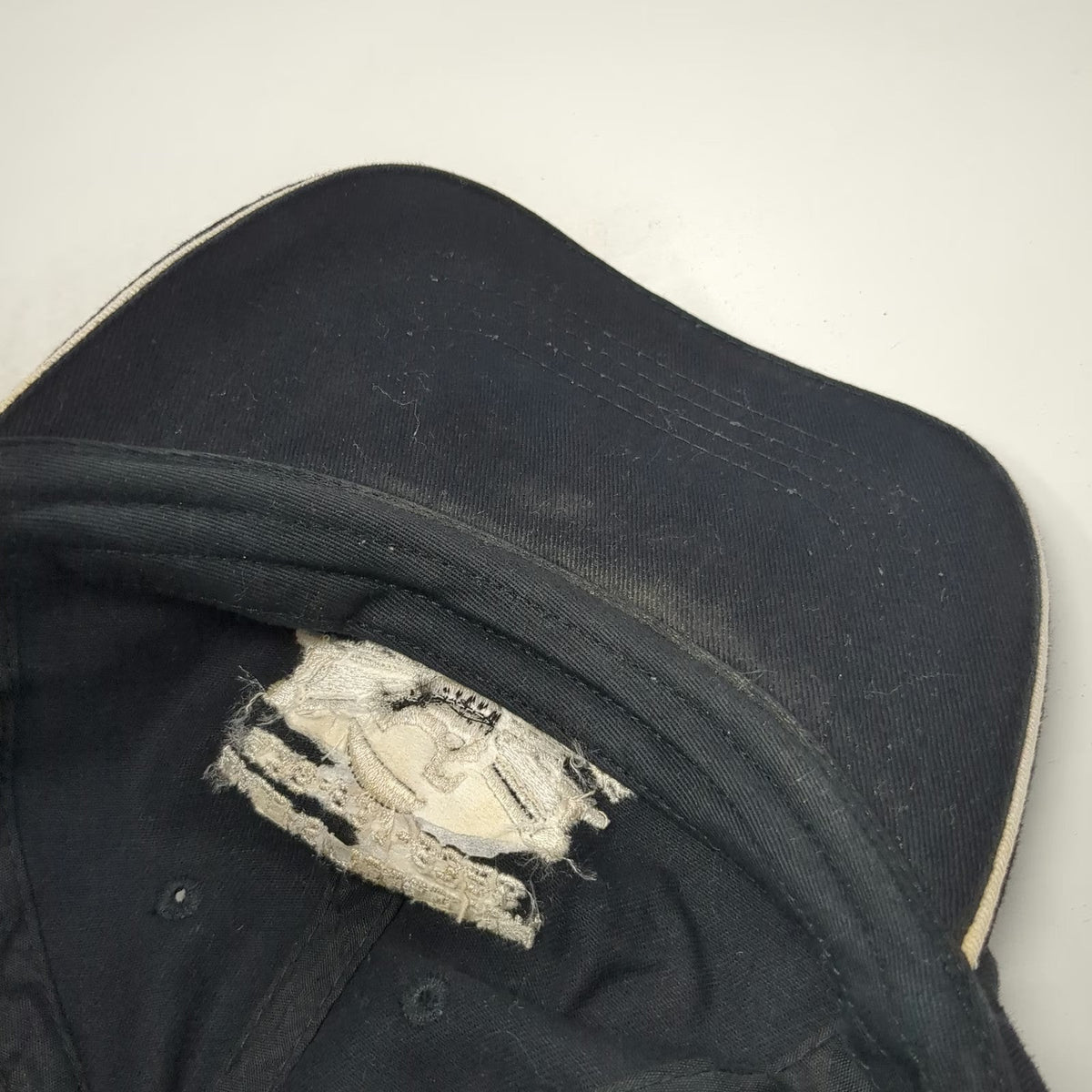 Hit Wear Baseball Cap Black One Size Skeleton Baffles Railroad Slideback Hat