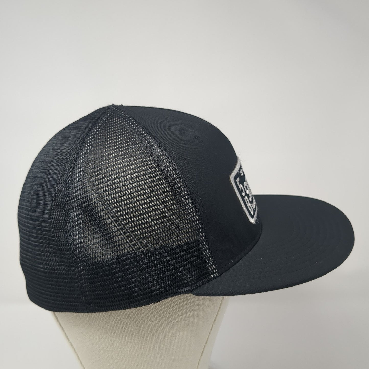 5B Ski Idaho Fitted Mesh Back Trucker Hat Black XL Flexfit Cap America
