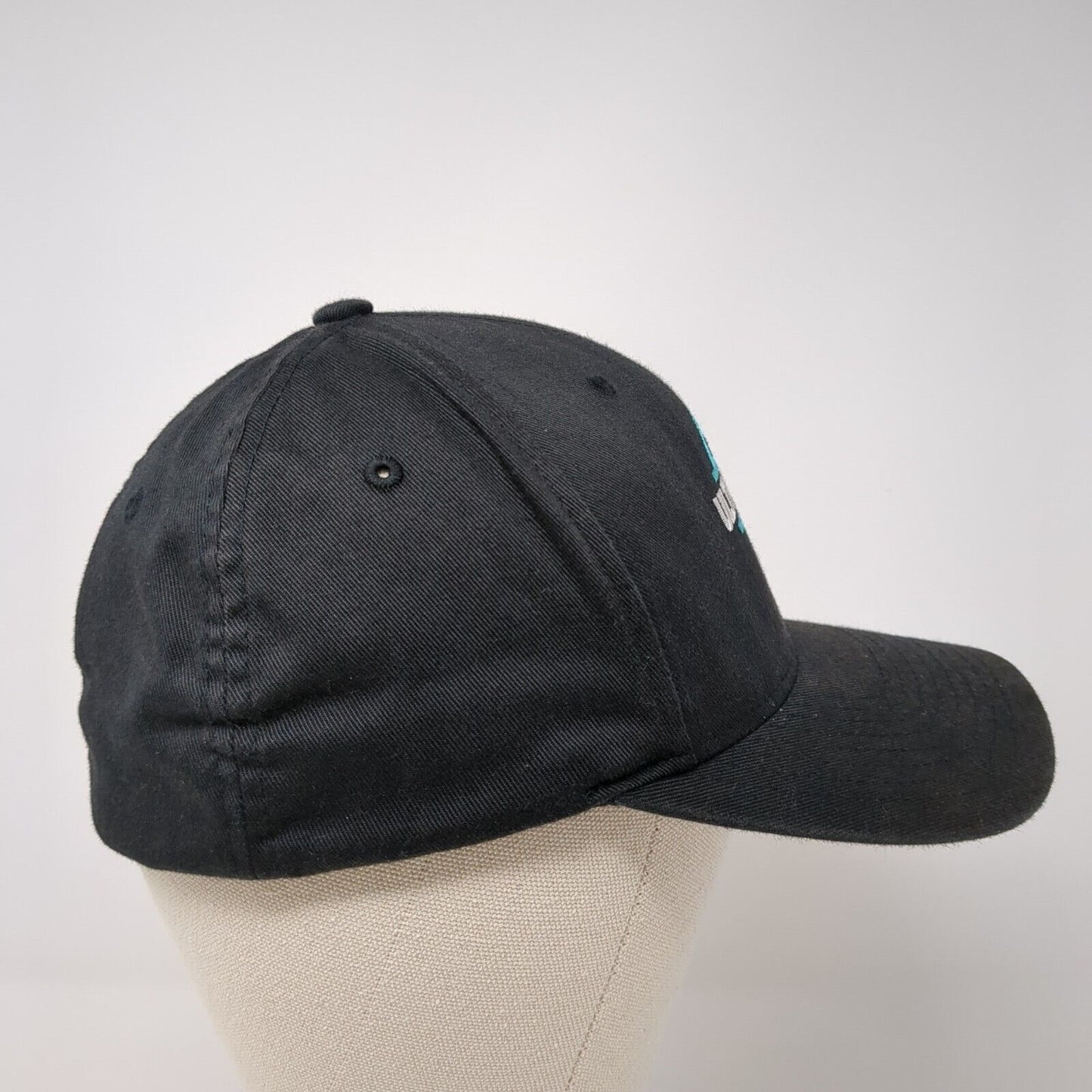 Safe+Dry Ultra Clean Fitted Hat Black S/M Flexfit Embroidered 6 Panel Yupoong