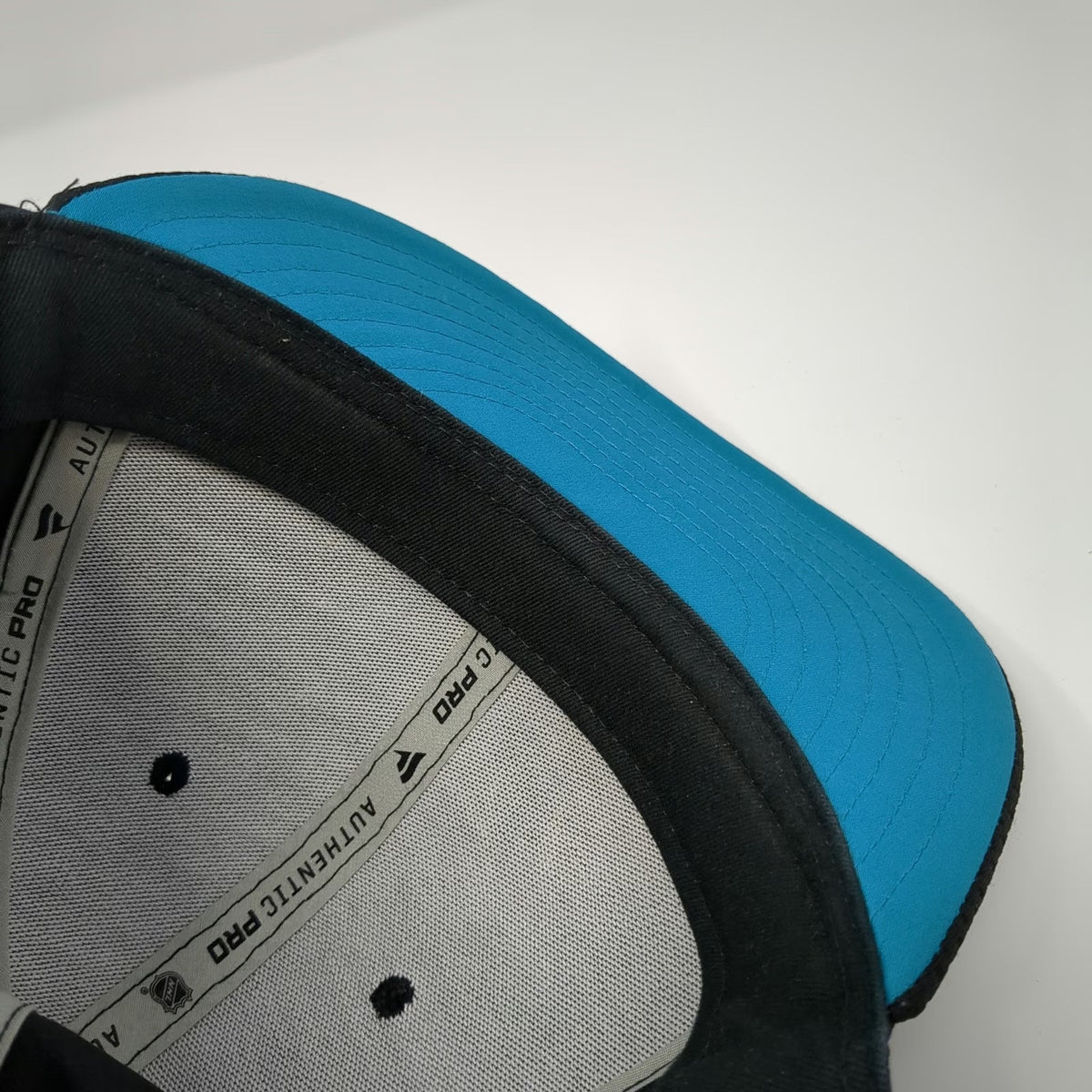 San Jose Sharks NHL Fanatics Cap Black 7 1/4 Authentic Pro Fitted Hat Shield