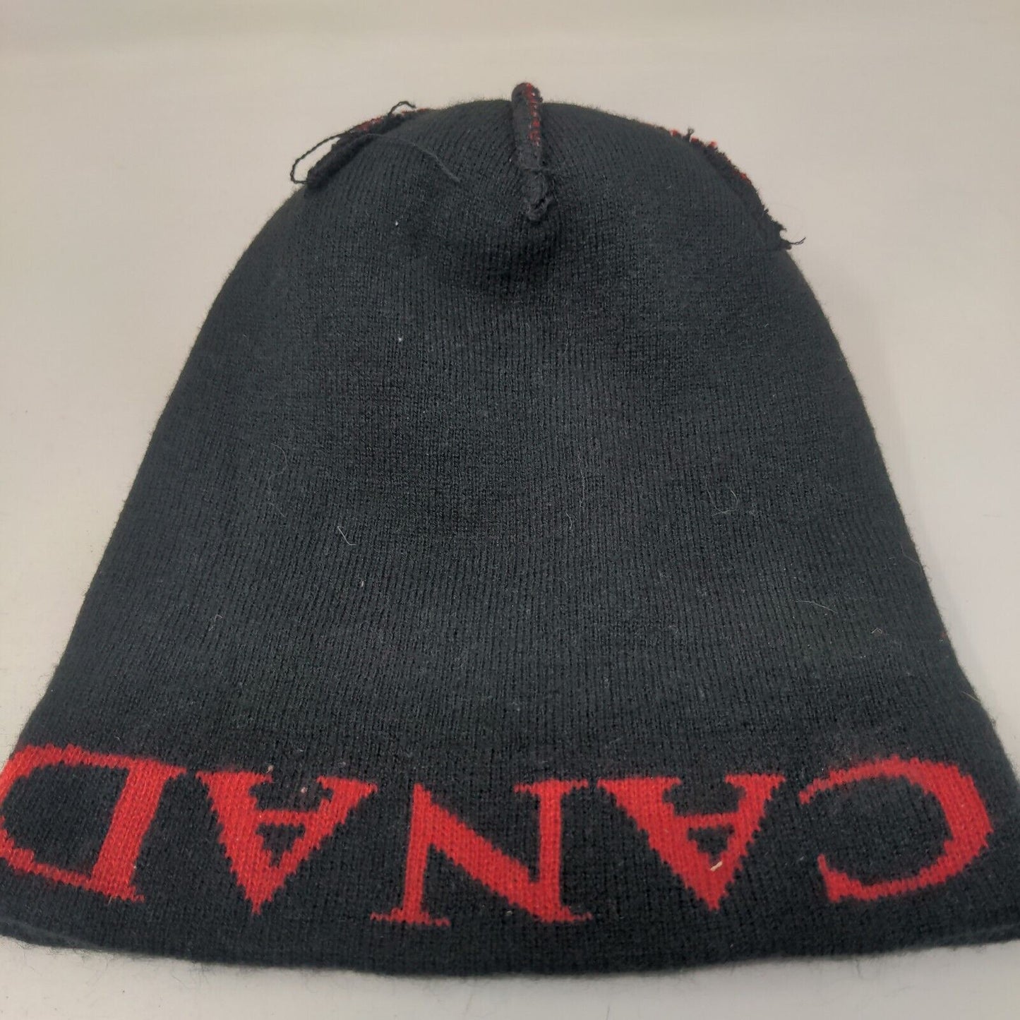 Gertex Men's Canada Knit Beanie Hat Cap Black Gray Pom Pom Maple Leaf
