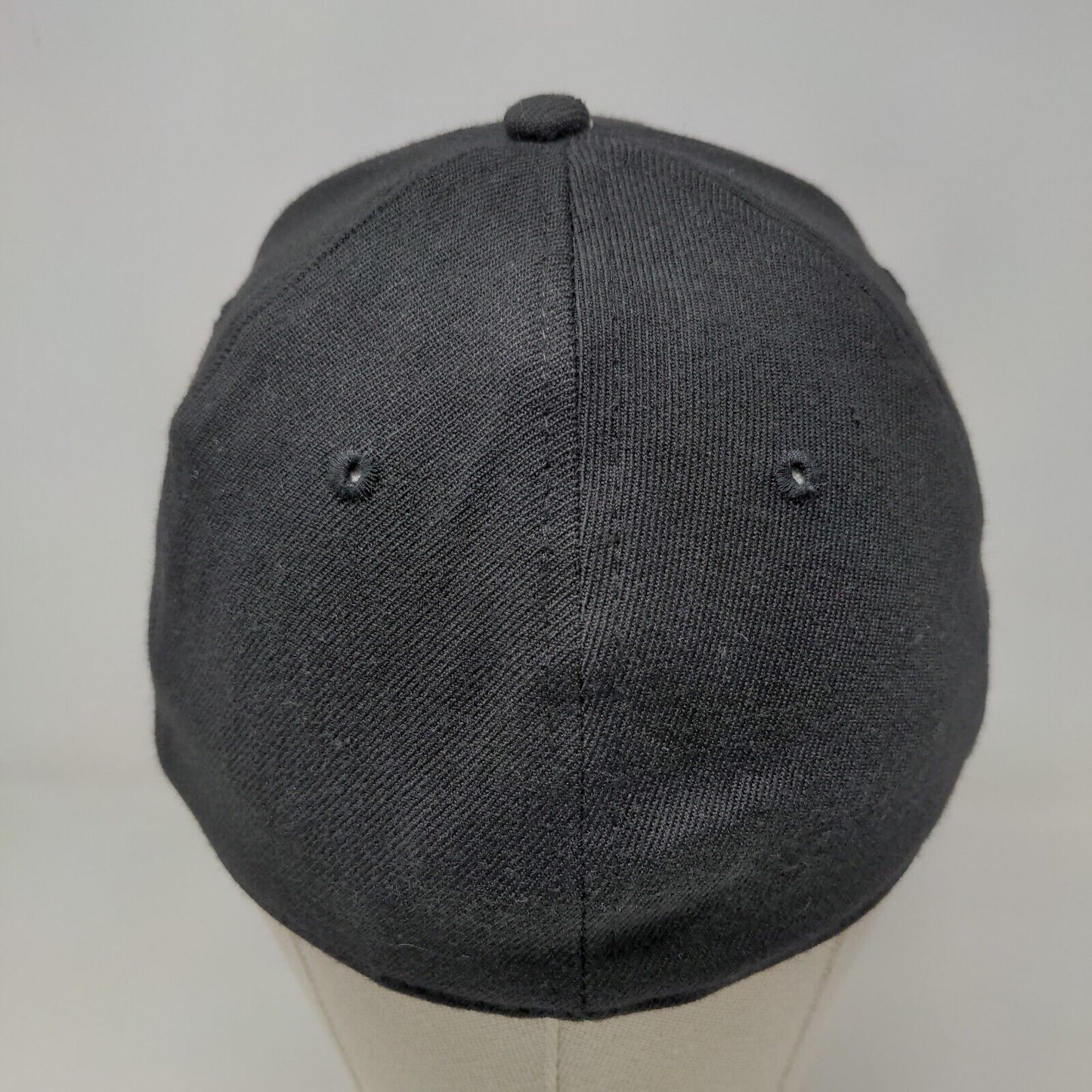 OC Sports Men's Fitted Hat Black Size M/L Embroidered Big W Logo