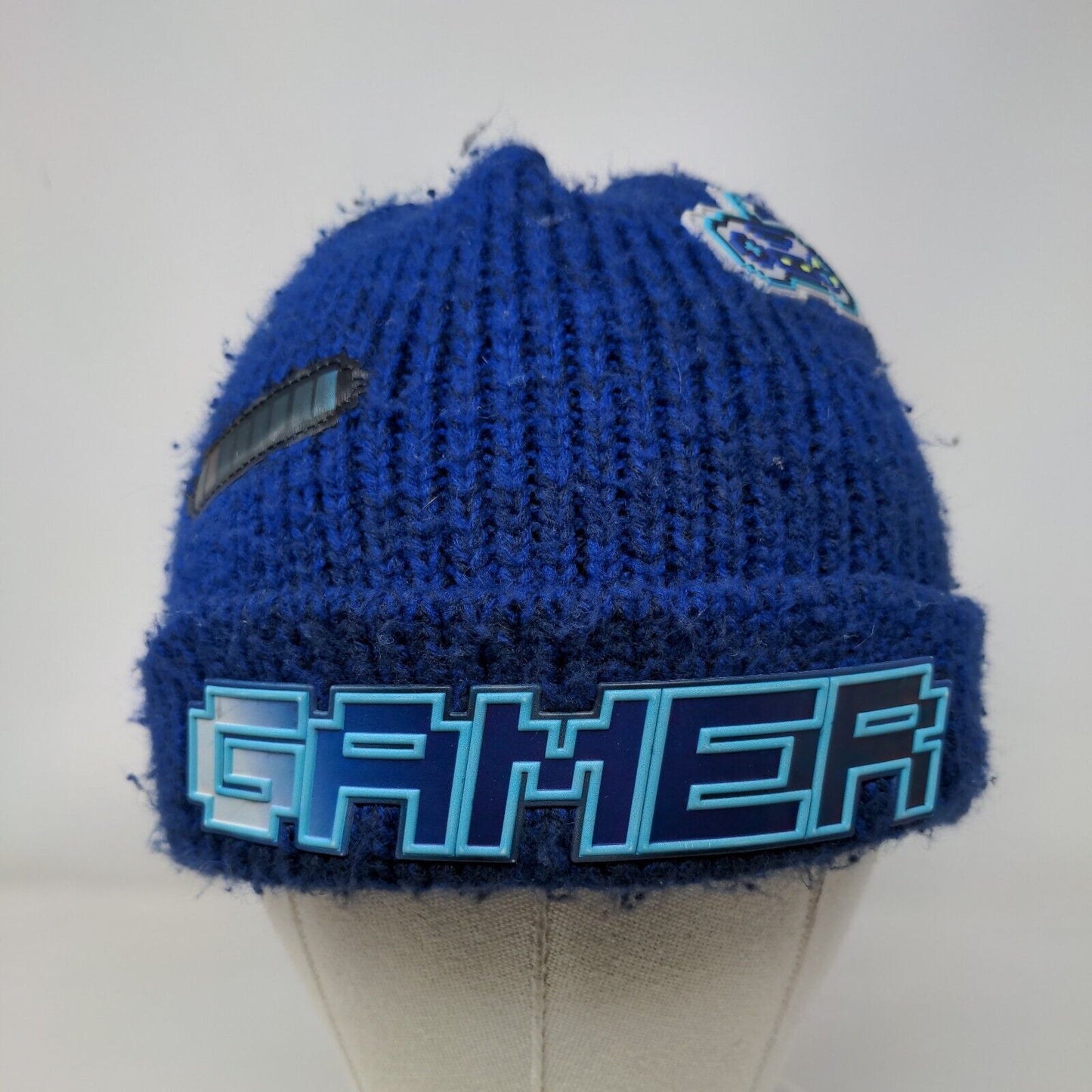 GAMER Beanie Hat Blue 4-7 S/P M/M Stretch Hand Knitted Patch Logo Place