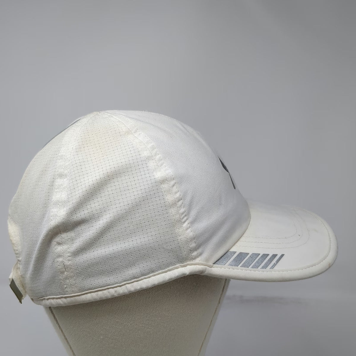Under Armour Baseball Cap White One Size Reflective Mesh Strapback Running Hat
