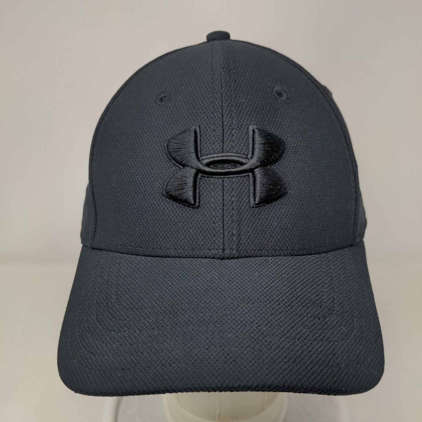 Under Armour Fitted Hat Black L/XL Classic Fit Blitzing Embroidered 6 Panel