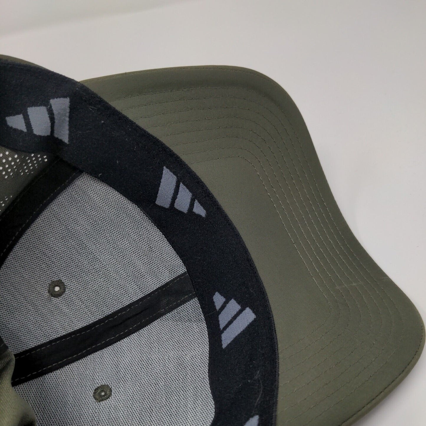 Adidas Aeroready Fitted Hat Green S/M Solid Laser Cut 3 Stripes