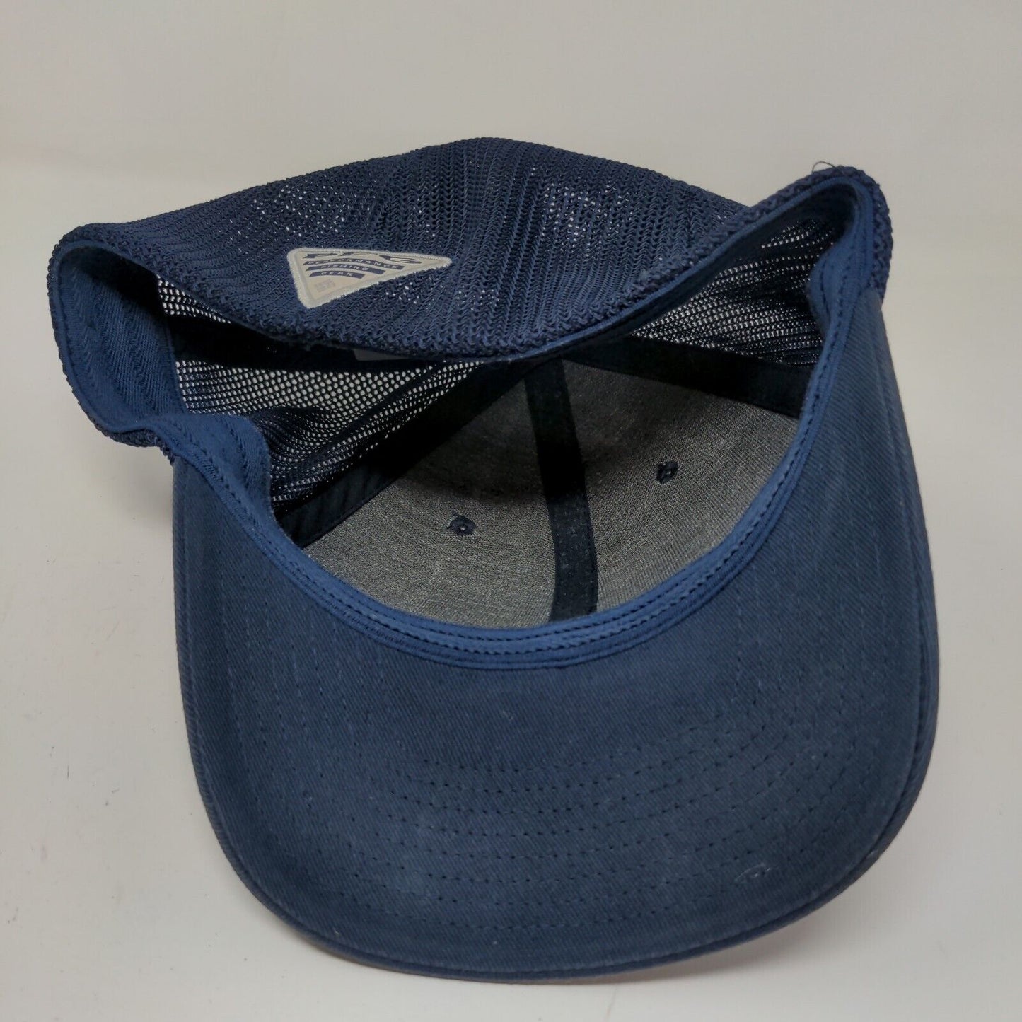 Columbia PFG Men's Fitted Hat Blue Size S/M Embroidered Fish Flag Patriotic