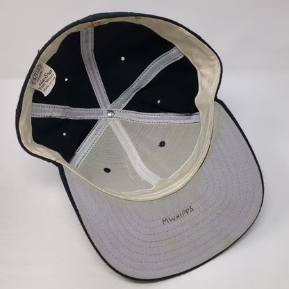 Iowa Hawkeyes NCAA New Era Pro Model Fitted Cap Black Yellow Size 7 5/8 Vintage