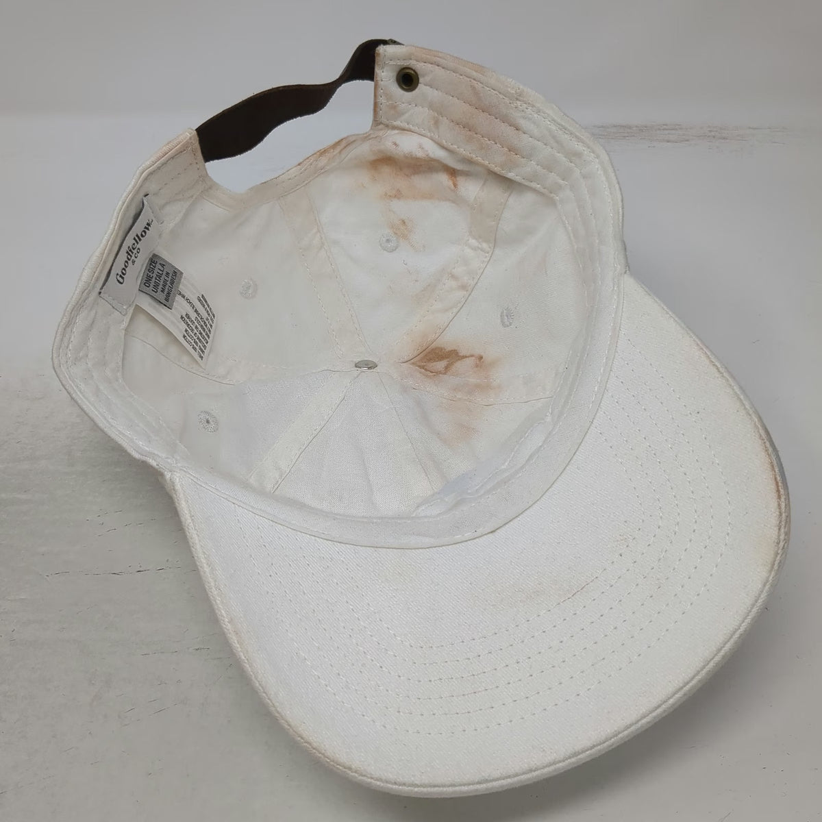 Goodfellow & Co White Baseball Cap One Size Blue Flower Leather Slideback hat