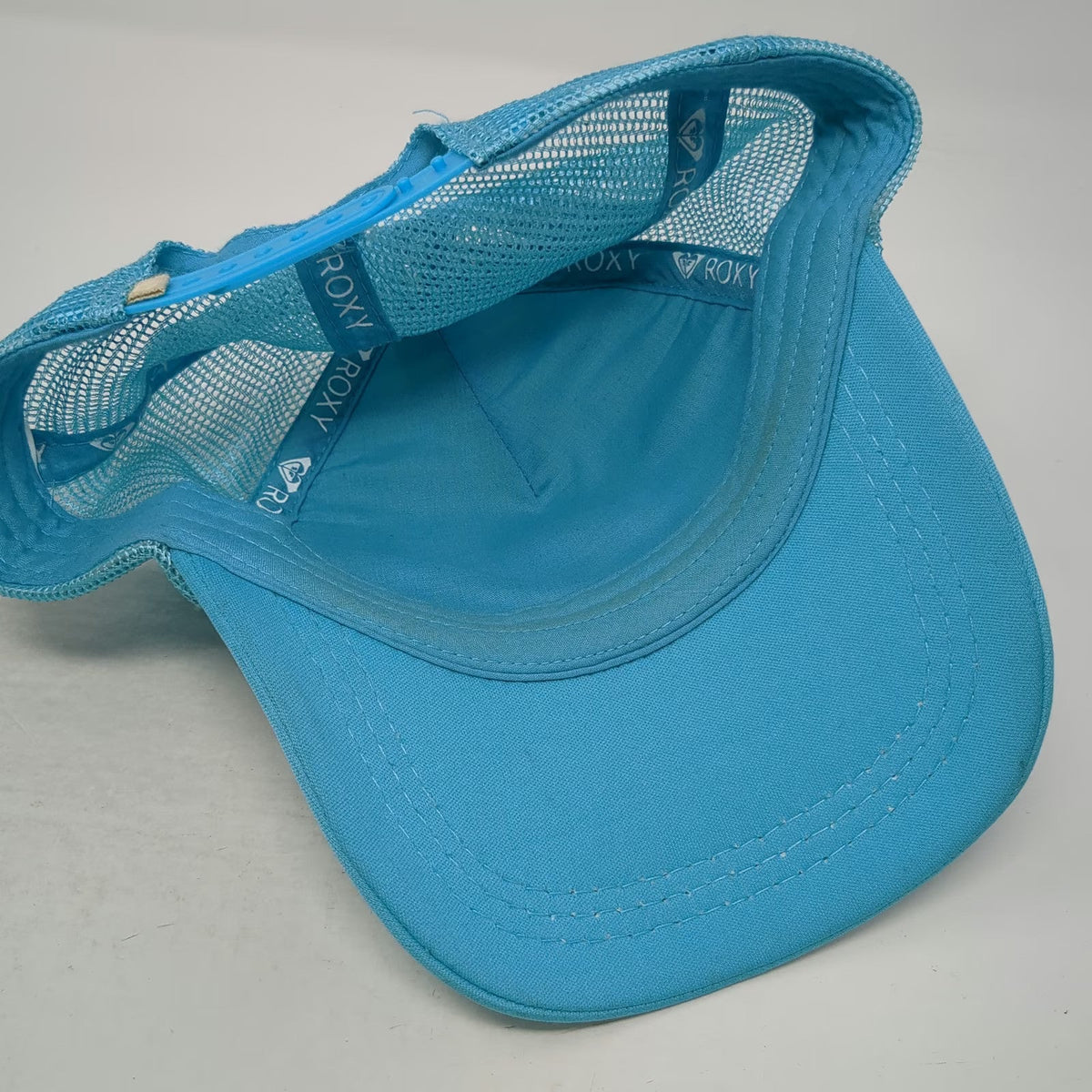 Roxy Trucker Hat Blue One Size Heart Logo Mesh Back Adjustable Snapback