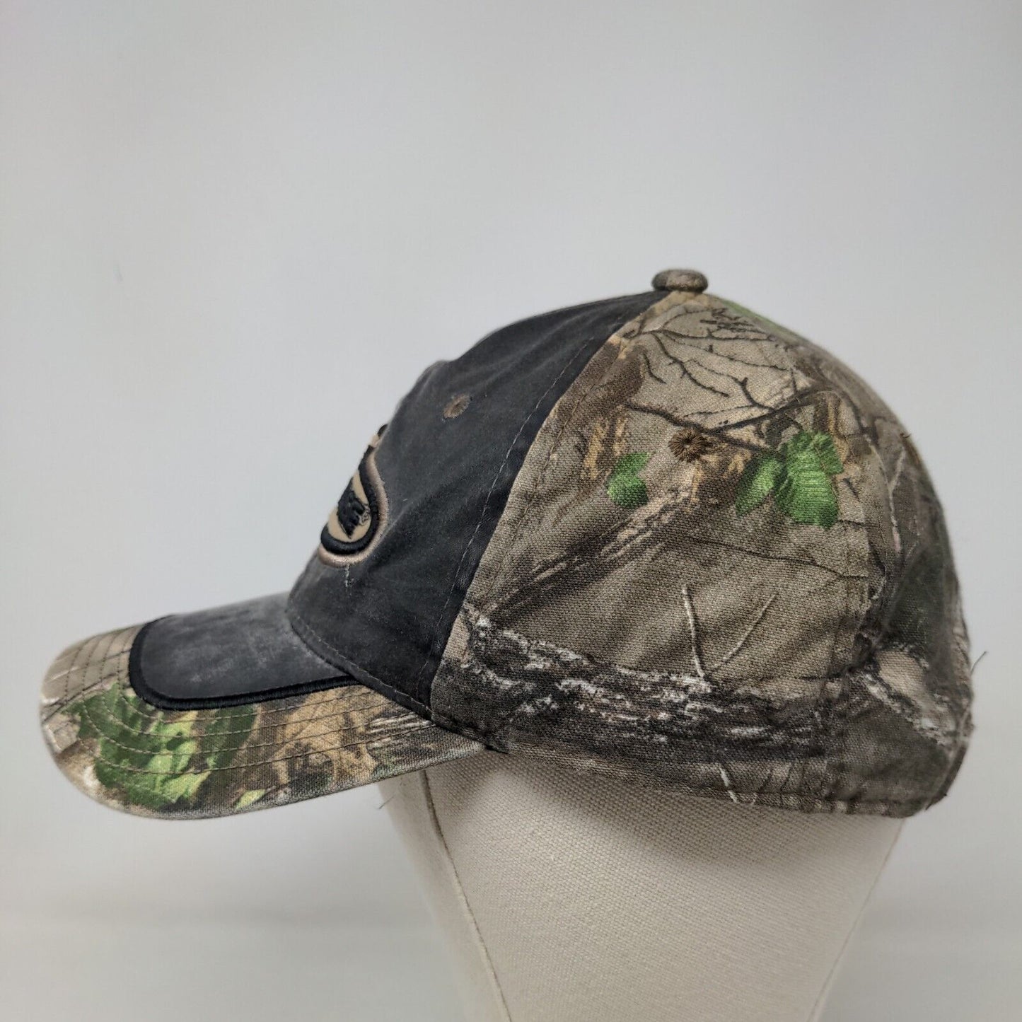 Team Realtree Men's Strapback Camo Hat Size OSFM Embroidered Spell Out Logo