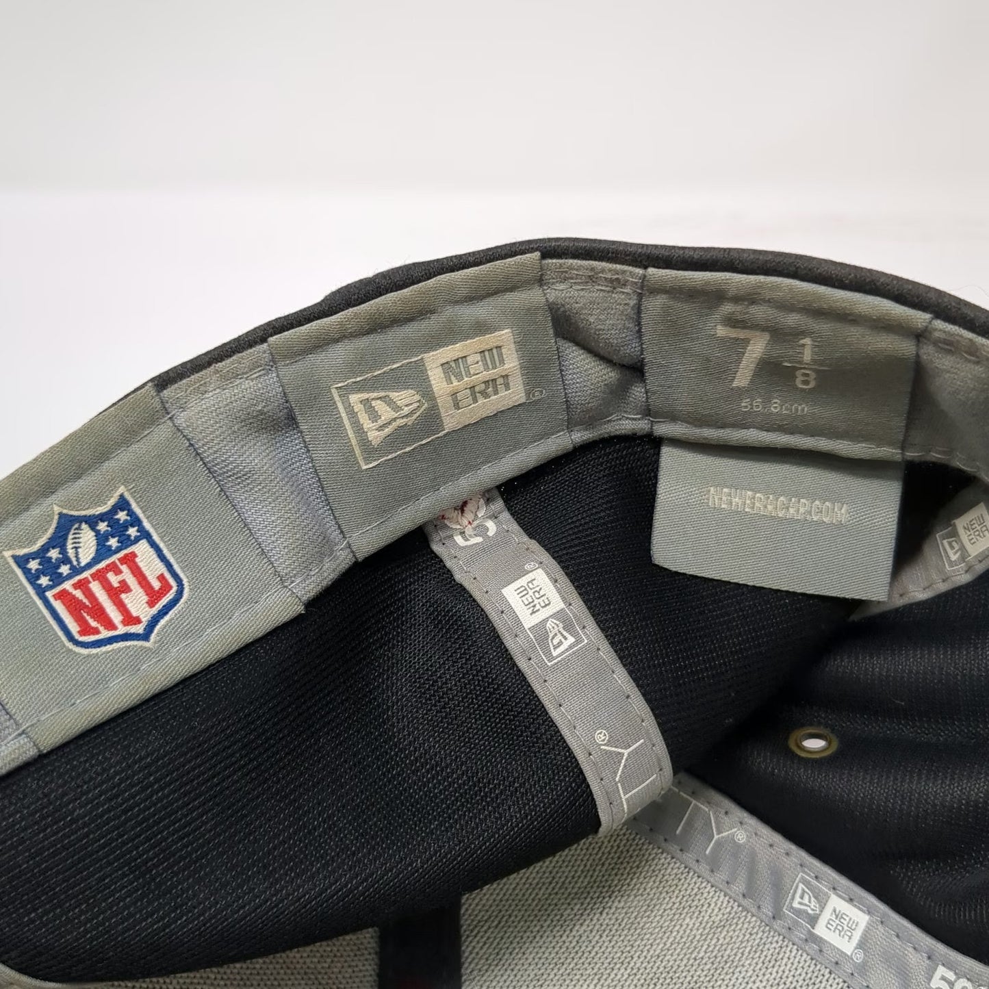 San Francisco 49ers NFL New Era Gray 7 1/8 Cap Flat Brim Heathered Fitted Shield