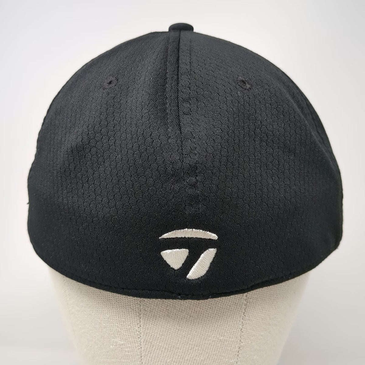 TaylorMade Baseball Cap Black XL Mesh Stretch Fit A-Flex Embroidered Golf Hat