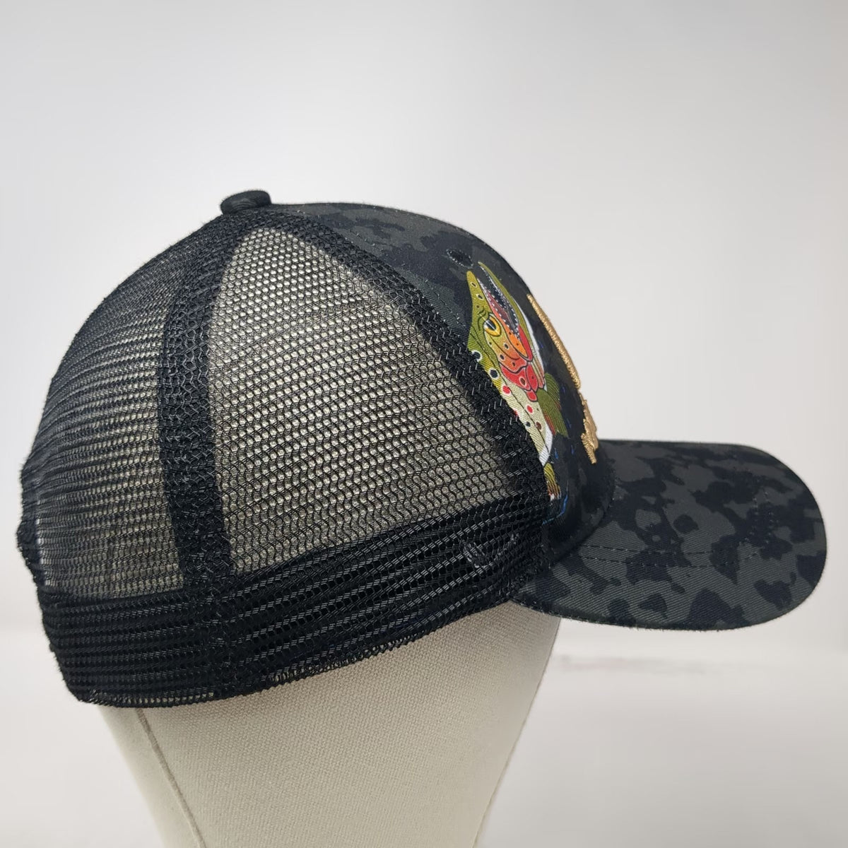 Maxcatch Gray Trucker Hat One Size Fishing Camo Snapback Mesh Trout Logo Gear