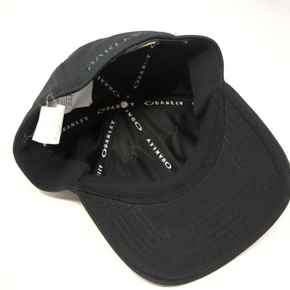 Oakley USA Flag Logo Fitted Hat Black S/M Classic Low A-Flex 6 Panel