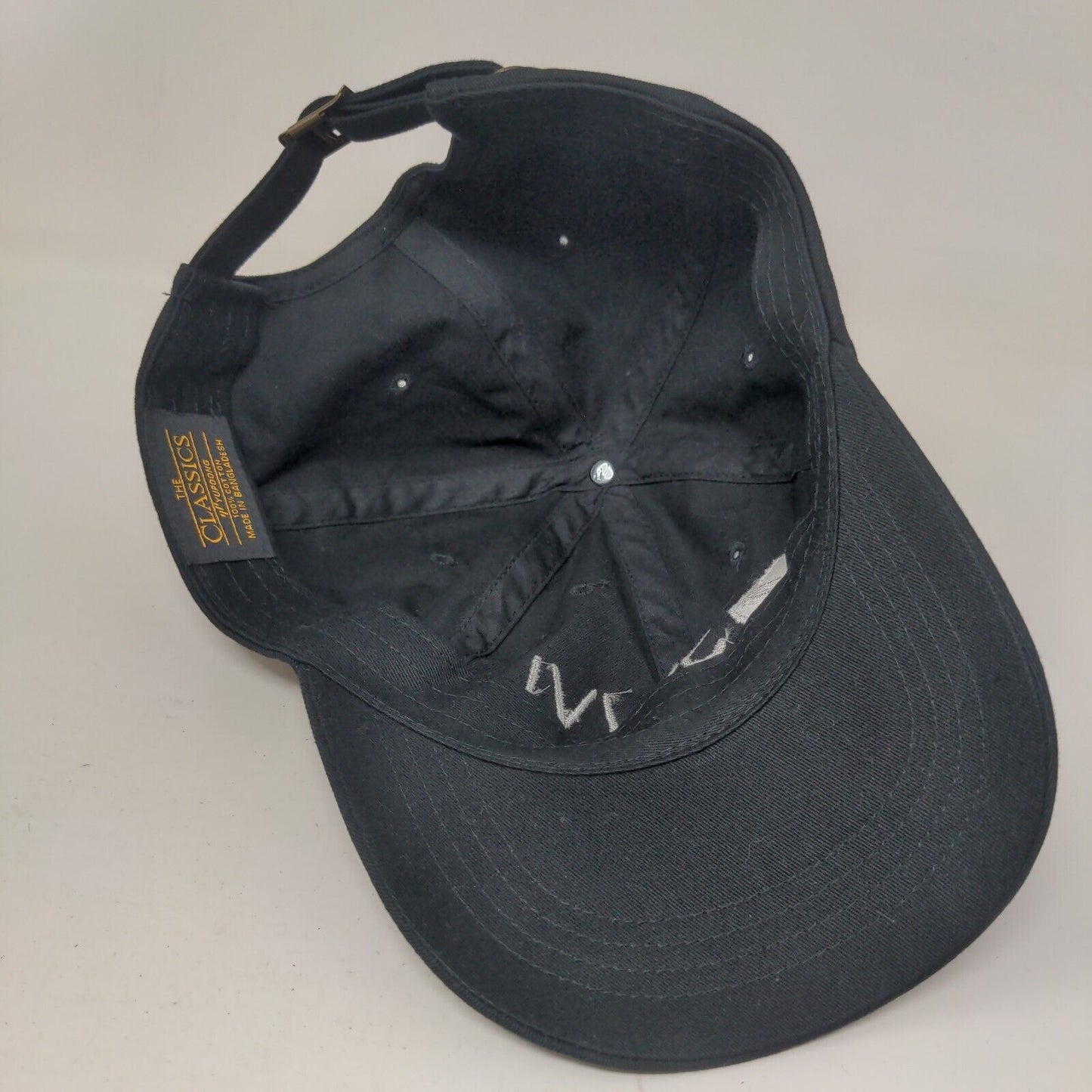 SAVVI Slideback Hat Black One Size Adjustable Embroidered The Classics Yupoong