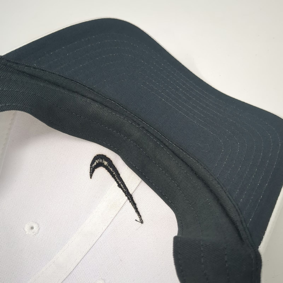 Nike Baseball Cap White One Size Dri-FIT Legacy91 Embroidered Swoosh Golf Hat