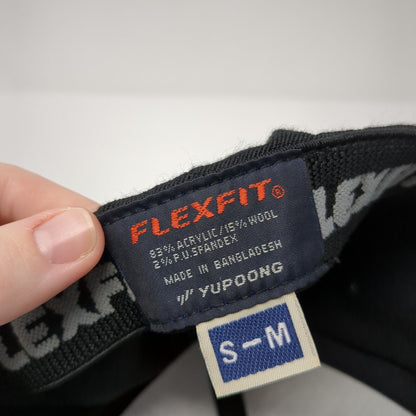 Camping World Fitted Hat Black Small-Medium Stretch Flexfit Yupoong