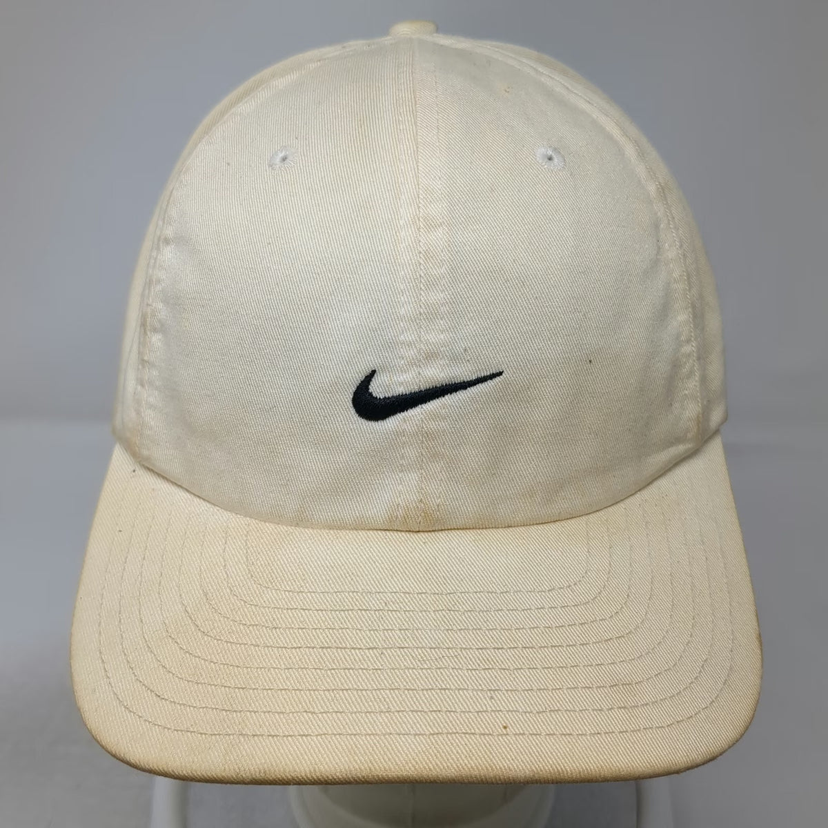 Nike Baseball Cap Beige Vintage Embroidered Swoosh Logo Slideback Cotton Hat