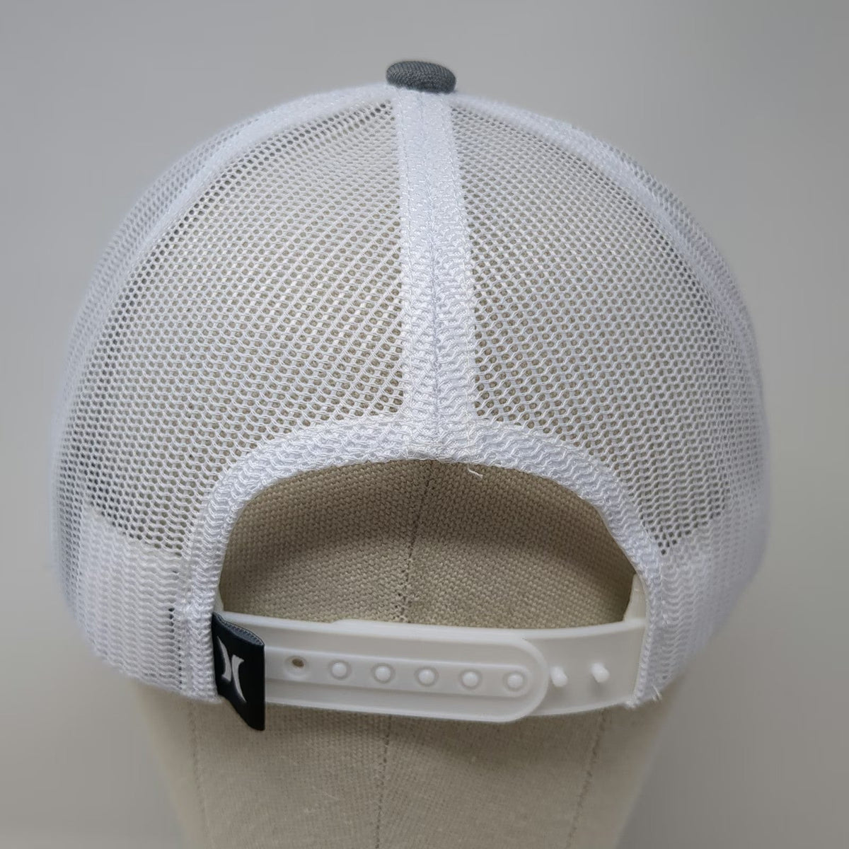 Hurley Trucker Hat Gray One Size White Logo Snapback Mesh Baseball Cap Yupoong