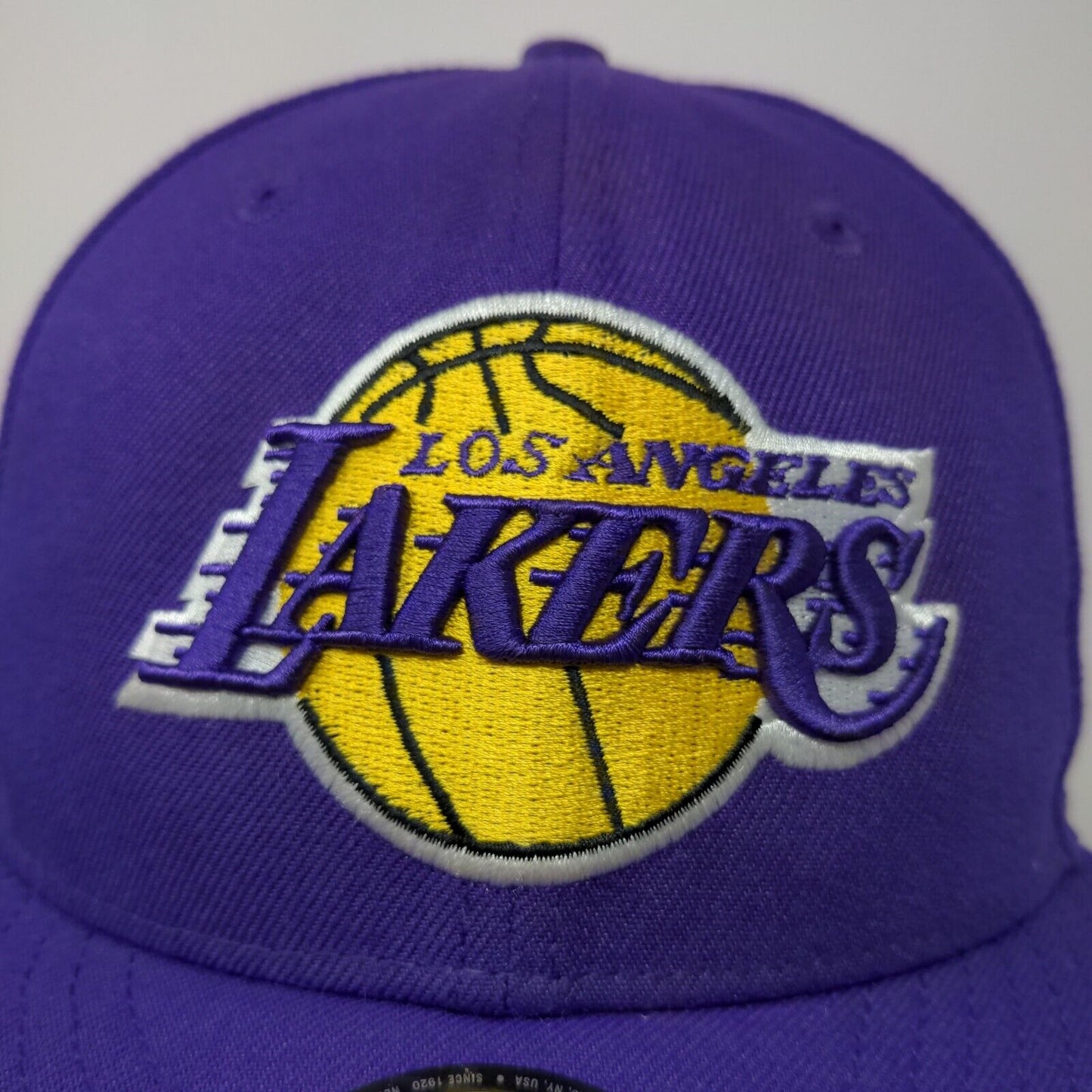 New Era Mens Snapback Hat Purple Size OSFM Embroidered Los Angeles Lakers 9Fifty