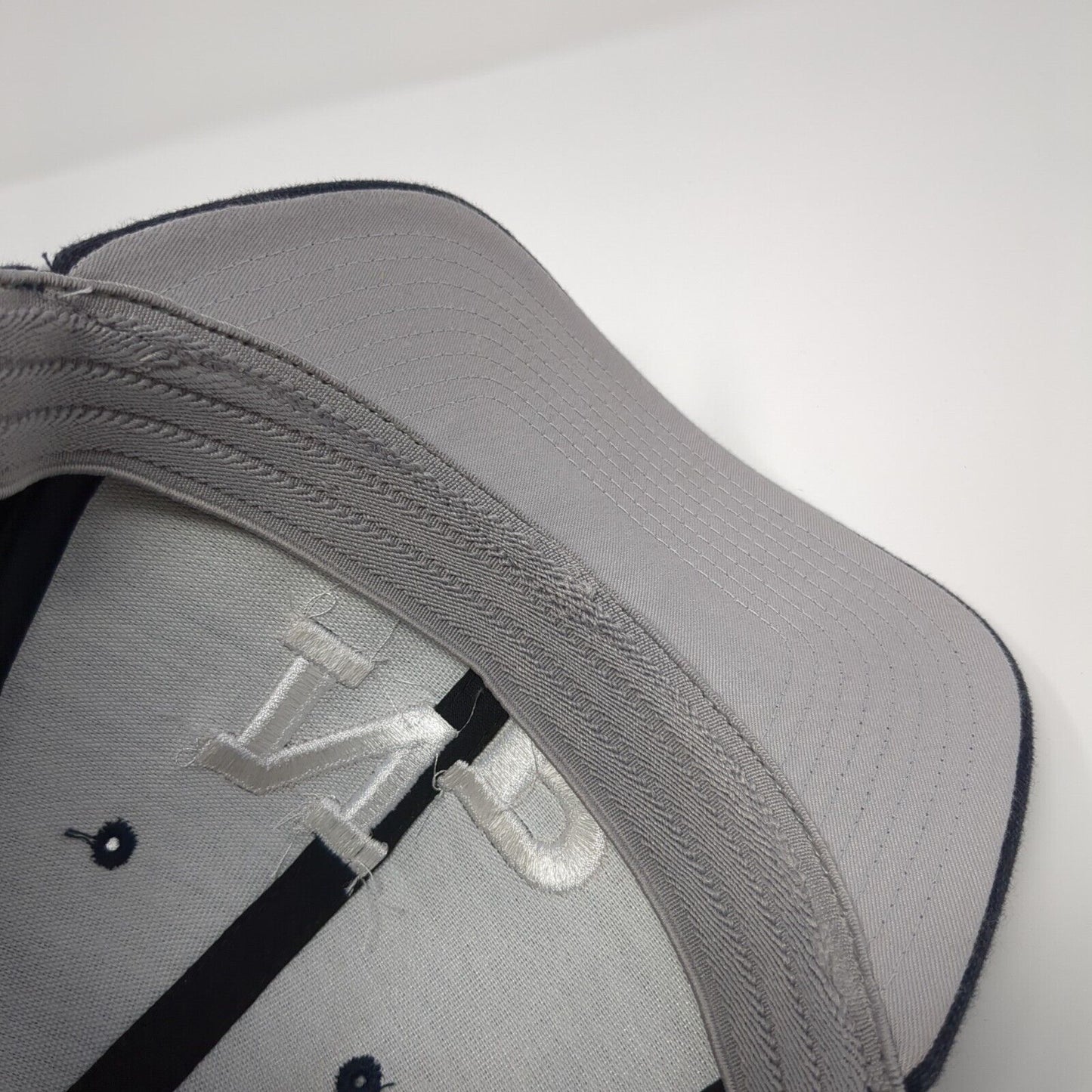 NP Fitted Hat Blue S/M Flexfit Embroidered Vented Holes 6 Panel Richardson