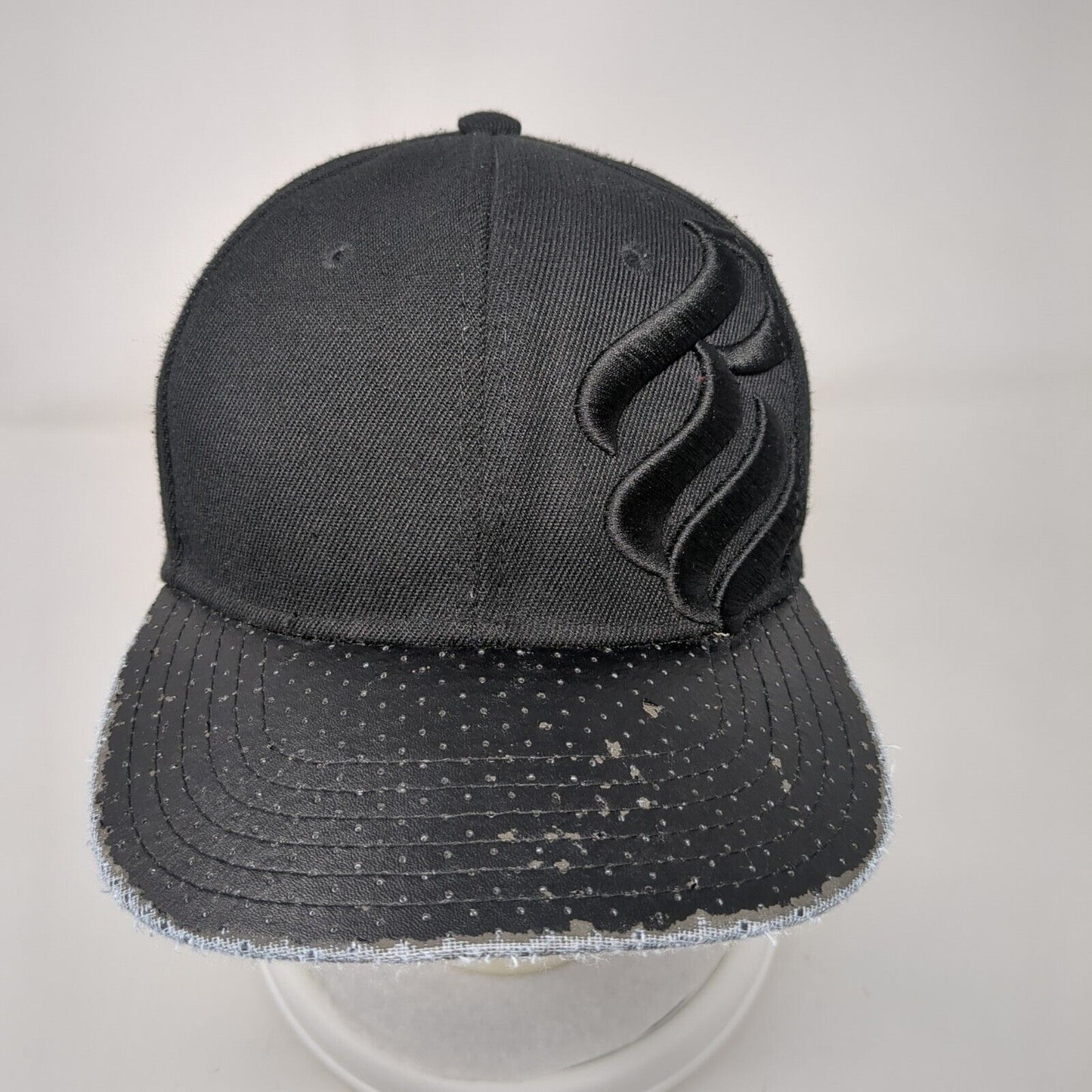 Rocawear Classics Snapback Hat Black One Size Adjustable Embroidered