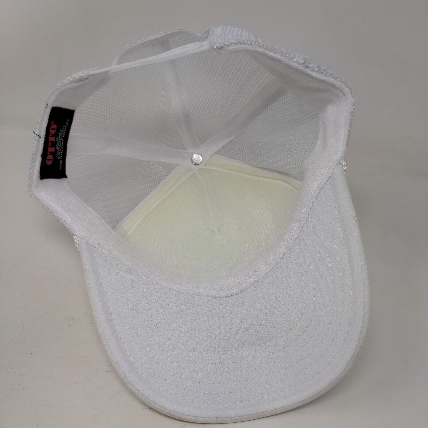 Thornton Snapback Trucker Hat White One Size Adjustable Mesh Back Rope Otto
