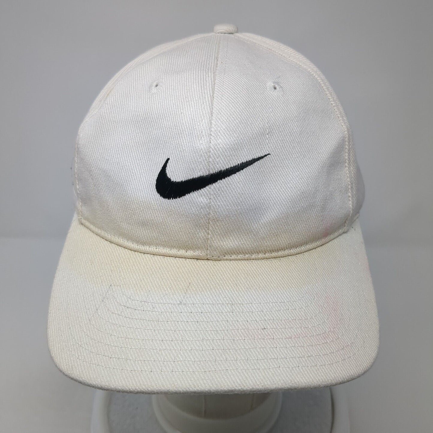 Nike Snapback Hat White One Size Adjustable Embroidered Swoosh 6 Panel
