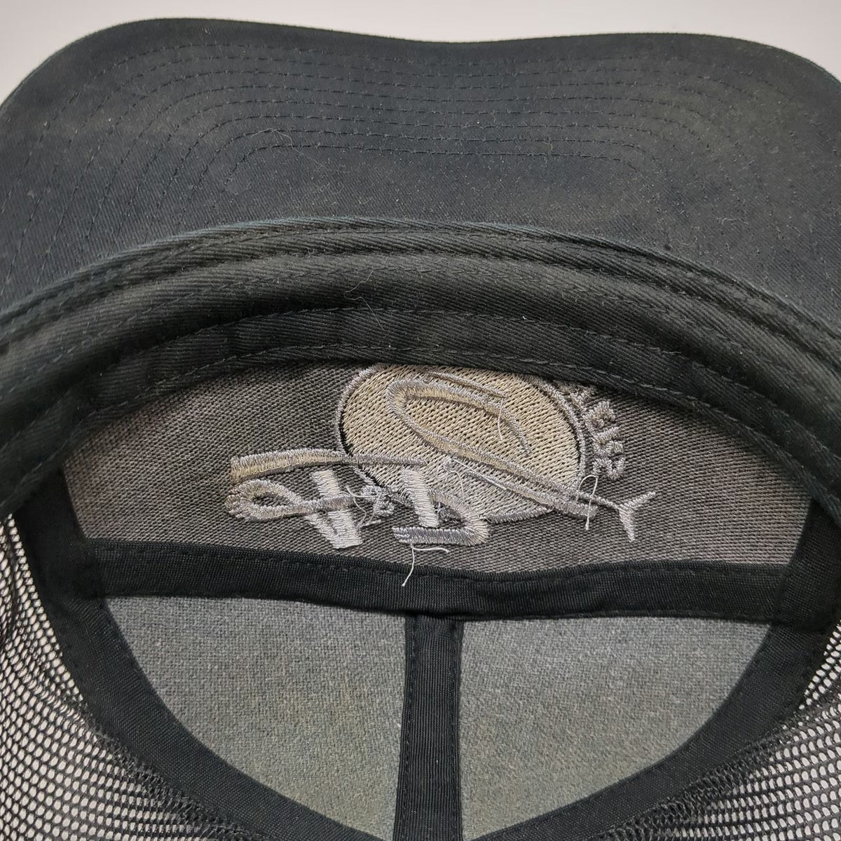 Richardson Trucker Hat Black One Size A&P Helicopters Mesh Snapback Embroidery