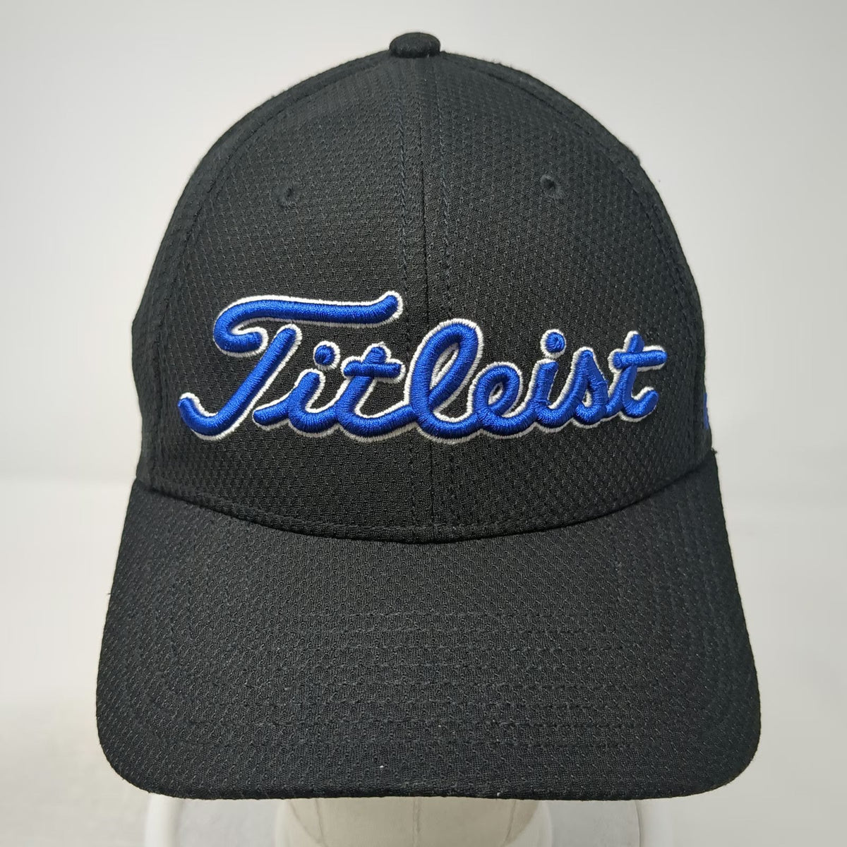 Titleist Baseball Cap Black M Pro V1 FootJoy Performance Fitted Stretch Hat