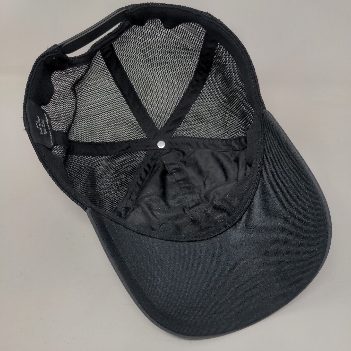 Under Armour Snapback Trucker Hat Black OSFA Embroidered Patriotic Mesh Back