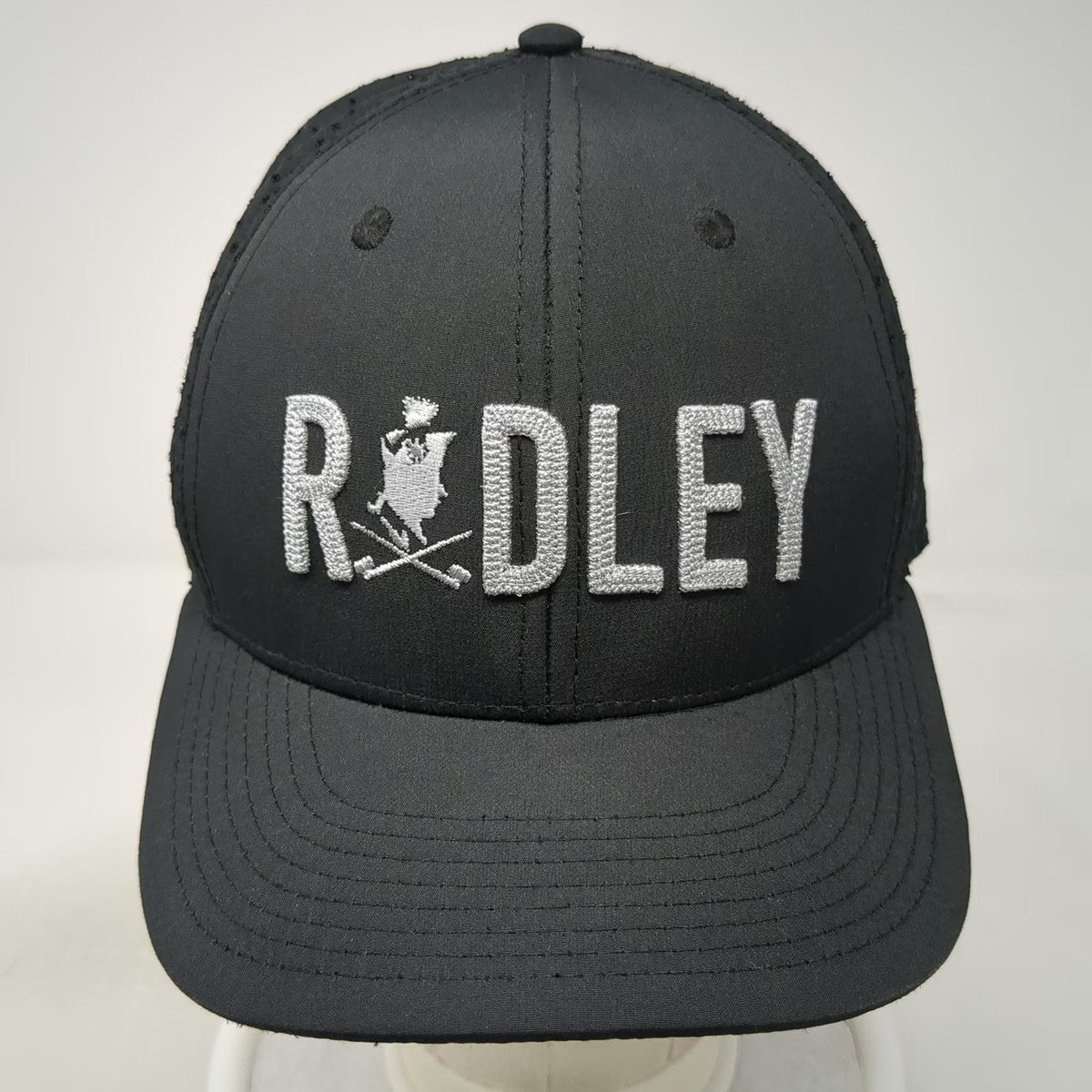 Pukka Trucker Hat Black One Size Perforated Mesh Snapback Radley Golf Chef Logo