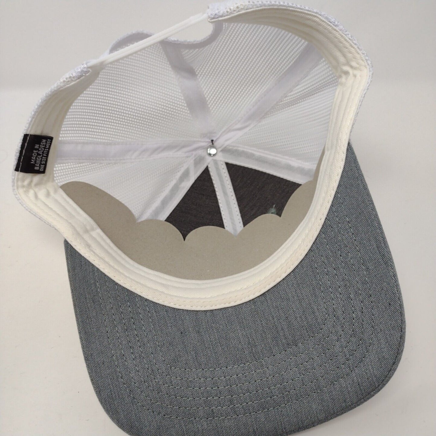 Scheels Meridian Snapback Mesh Back Trucker Hat Gray OSFA W/Tags