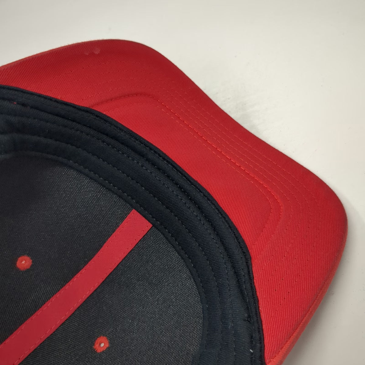 Nike Ohio State Buckeyes NCAA Red Cap One Size Mesh Dri-FIT Classic99 Stitch Hat