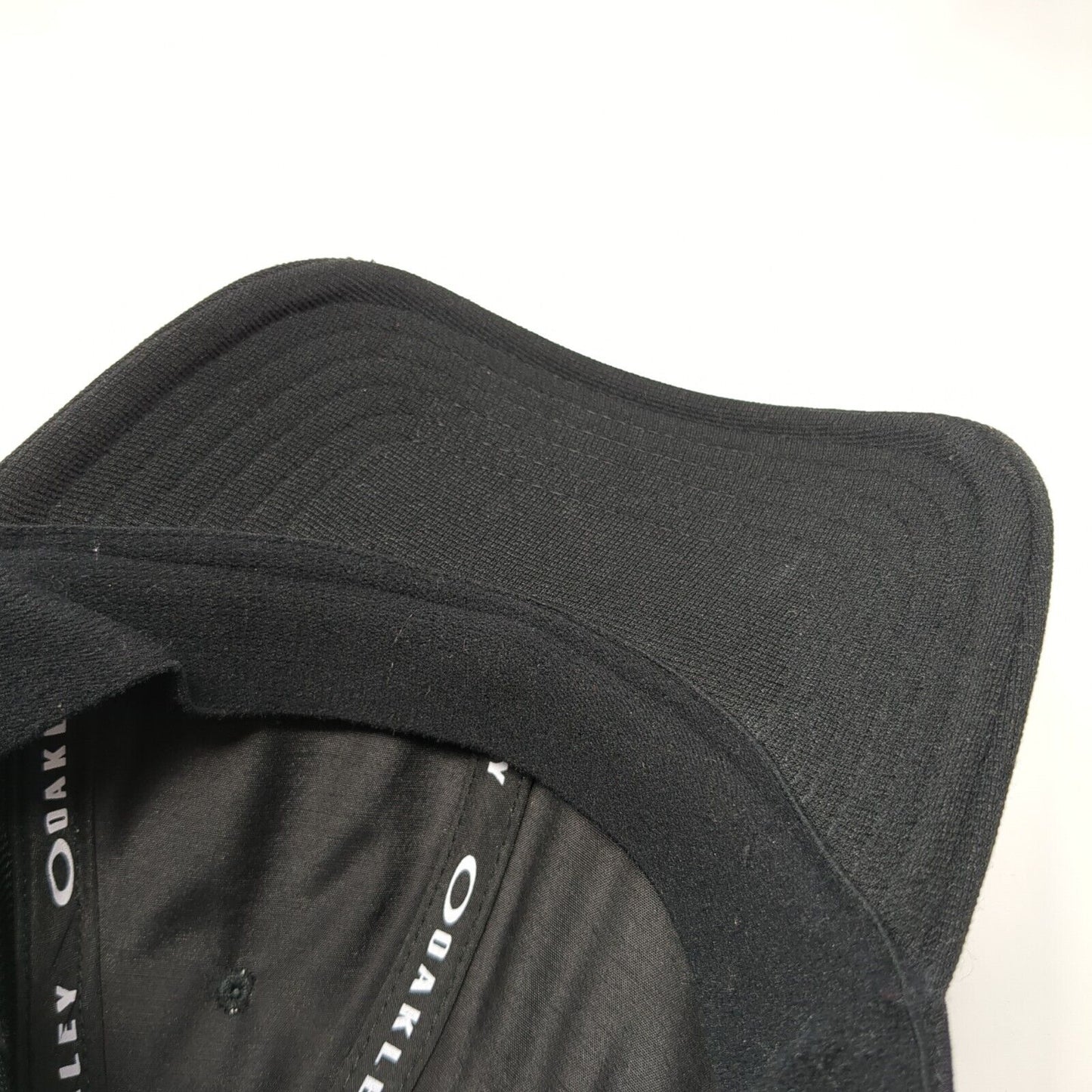 Oakley USA Flag Logo Fitted Hat Black S/M Classic Low A-Flex 6 Panel