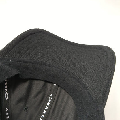 Oakley USA Flag Logo Fitted Hat Black S/M Classic Low A-Flex 6 Panel